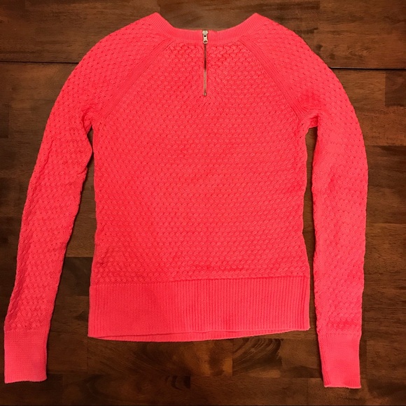 Adorable Bright Coral Sweater fro American Eagle - Picture 3 of 5